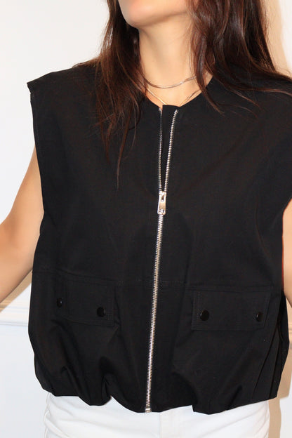 Veste Naya – Sans Manches Noire à Fermeture Zip
