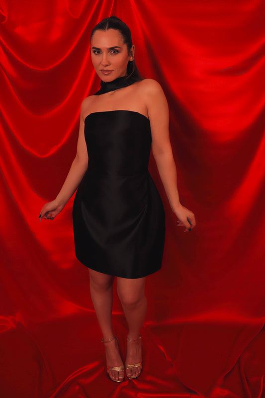 Scheherazade – Robe noire sculptante