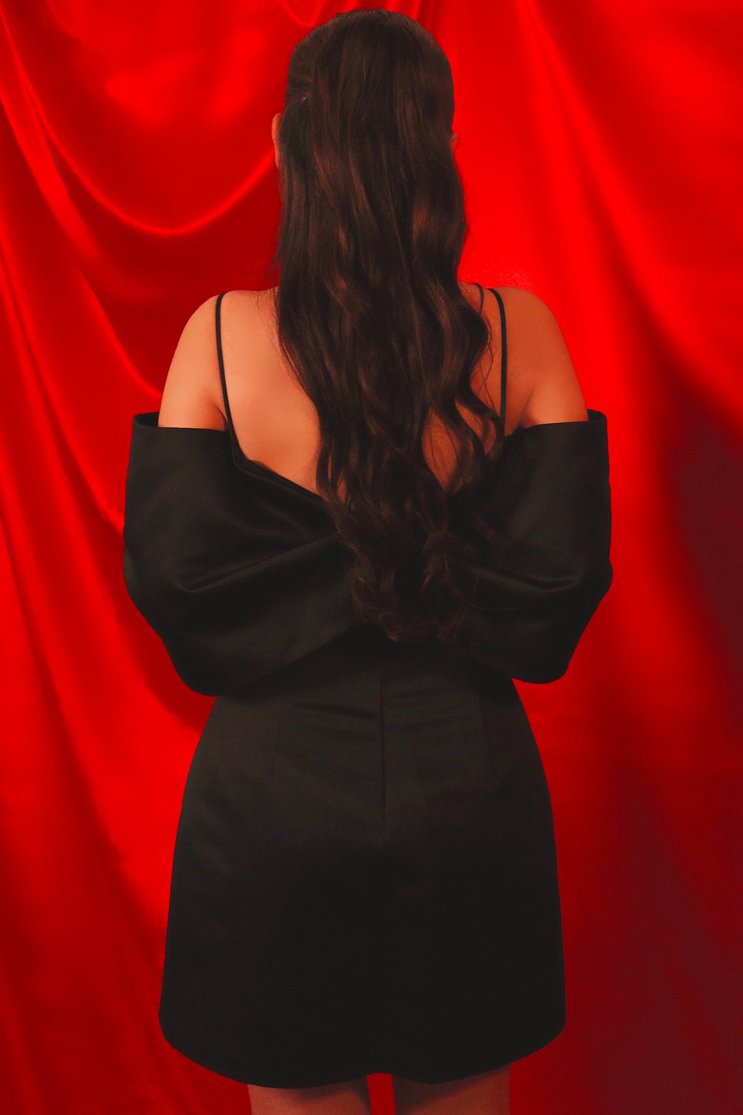 INAYA – Noir Signature