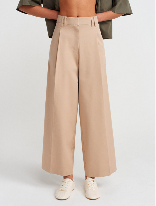 Pantalon Linae – Camel à Pinces, Coupe Large